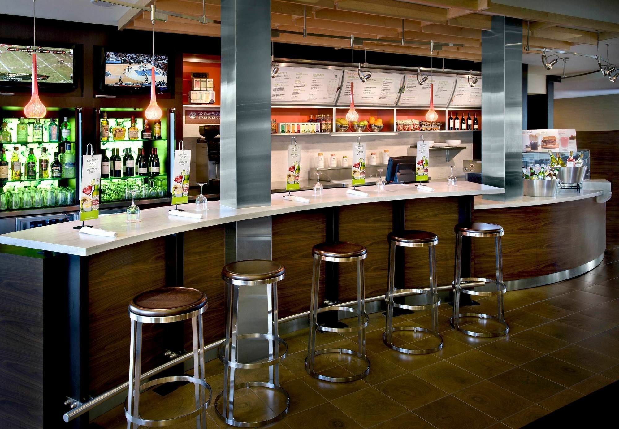 Отель Courtyard By Marriott Pittsburgh Airport Coraopolis Экстерьер фото