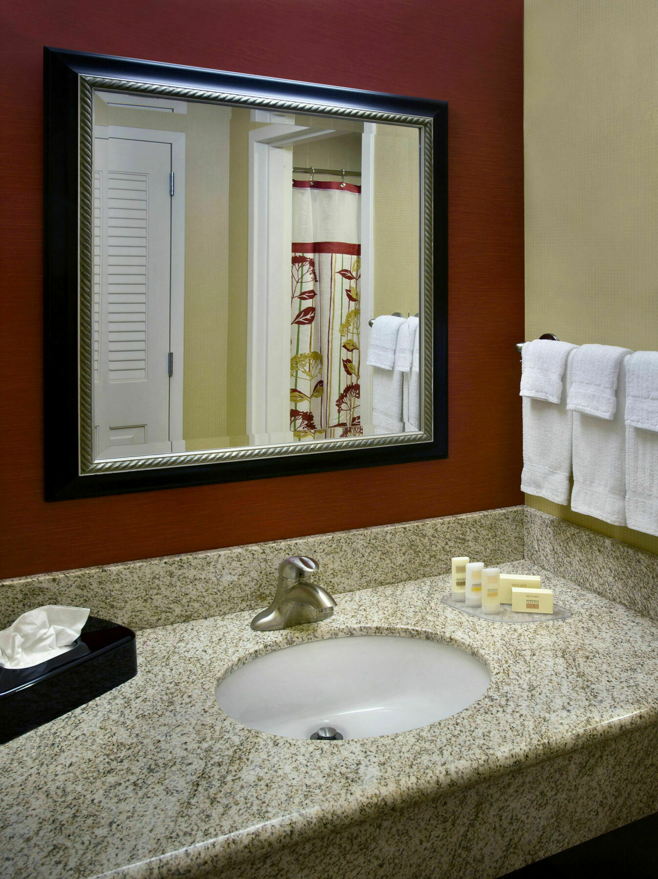 Отель Courtyard By Marriott Pittsburgh Airport Coraopolis Экстерьер фото